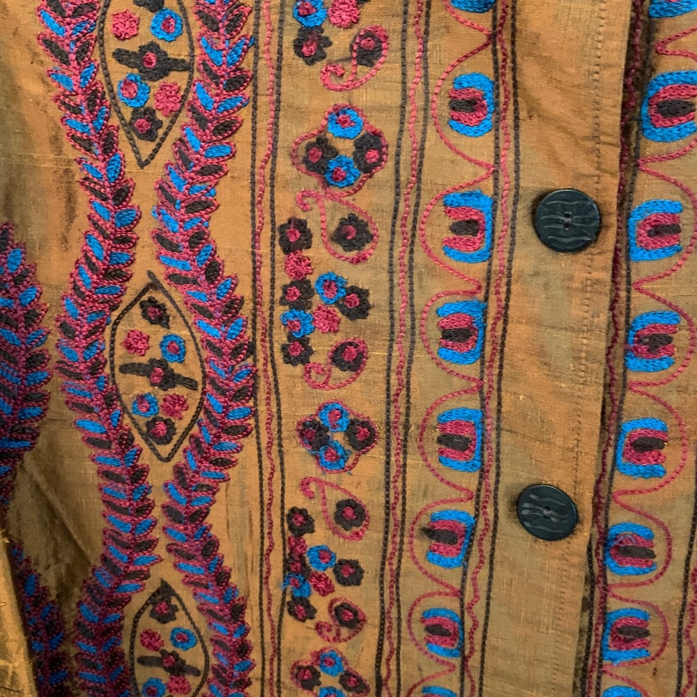 ColdWater Creek Embroidered 100% Silk Button Up Embroidered Jacket Medium - Picture 2 of 4